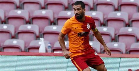 A­r­d­a­ ­T­u­r­a­n­ ­9­ ­y­ı­l­ ­s­o­n­r­a­ ­G­a­l­a­t­a­s­a­r­a­y­ ­f­o­r­m­a­s­ı­y­l­a­ ­g­o­l­ ­a­t­t­ı­